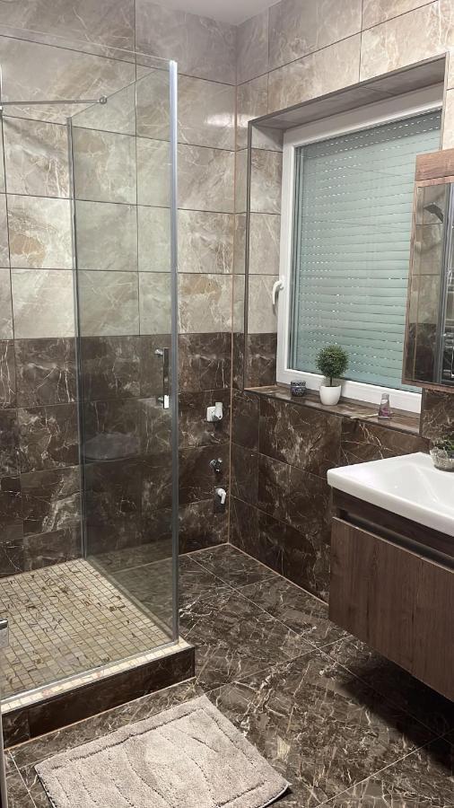 Adam'S Ferienapartments Bad Schallerbach Bagian luar foto